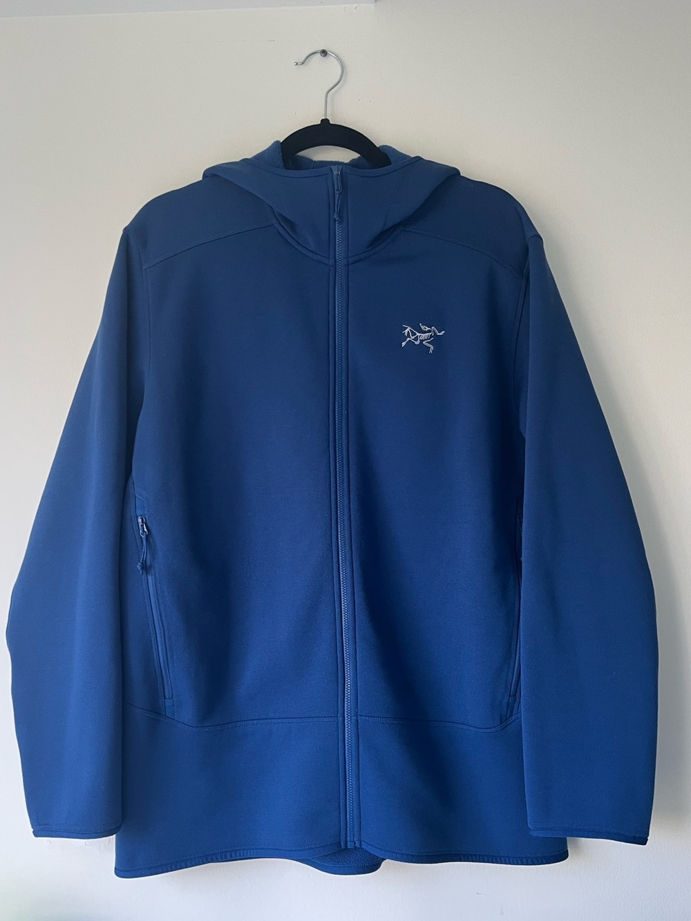 Arc'teryx Men's Navy Blue Hooded Full-Zip Jacket
